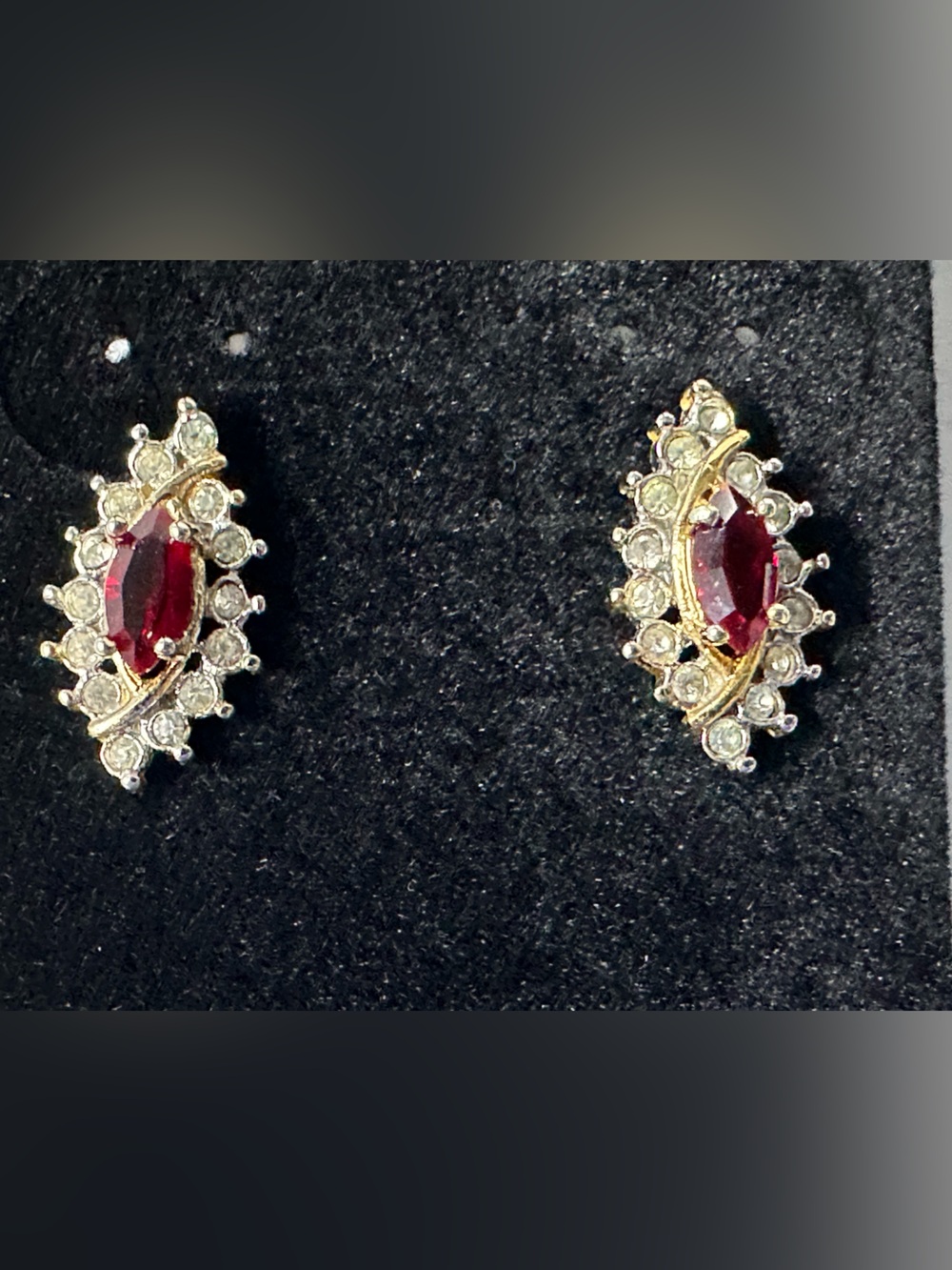 Vintage Red Stone Jewelry Lot - Picture 7 of 14